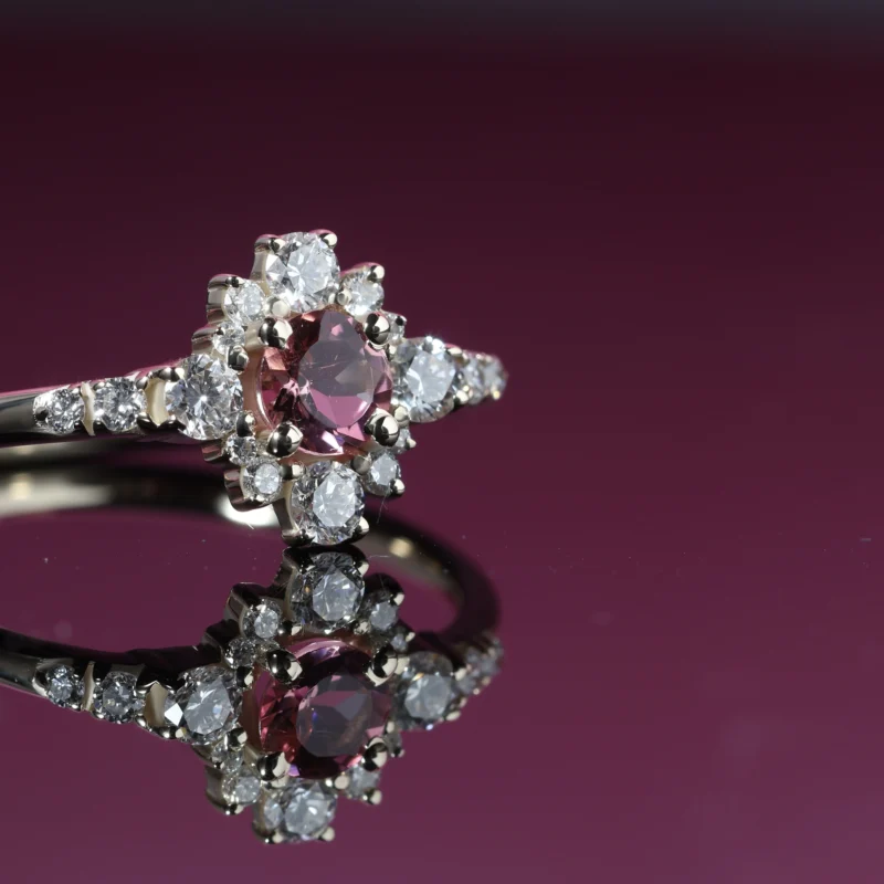 Yellow gold ring inspired by Glinda from Wicked.